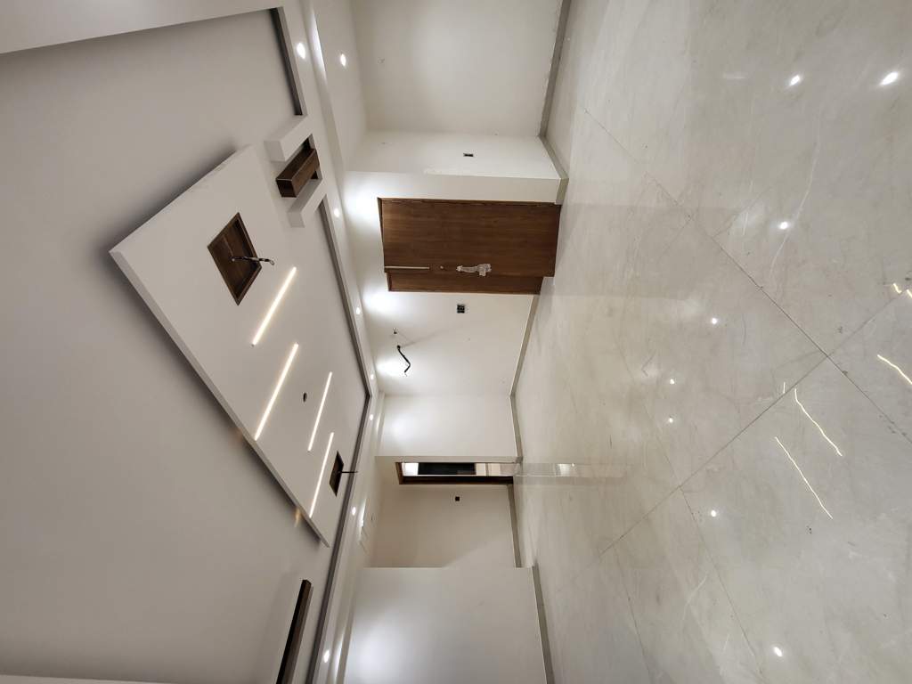  high end 460sq yd Living Area