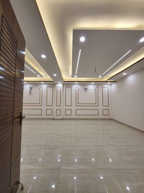  high end 250 sq yd Living Area