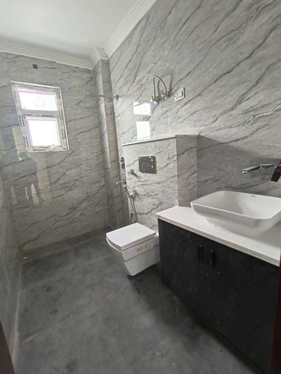 high end 280 sq yd Bathroom