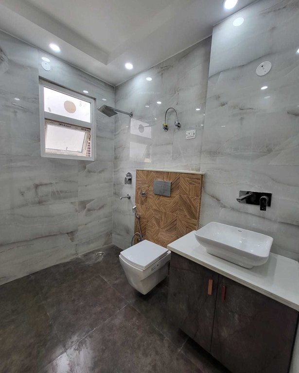 high end 280 sq yd Bathroom