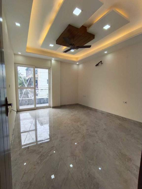 high end 280 sq yd Living Area