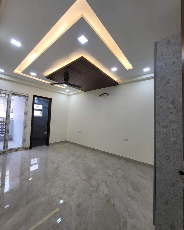 high end 280 sq yd Living Area