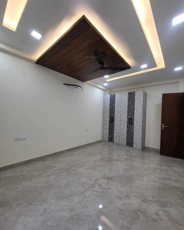 high end 280 sq yd Living Area