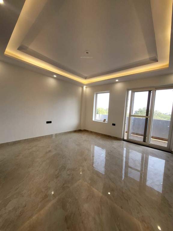  high end 310 sq yd Living Area