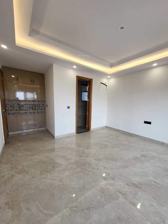  high end 310 sq yd Living Area