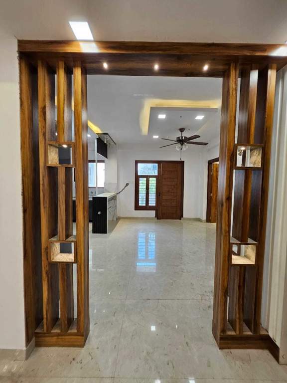  high end 350 sq yd Living Area