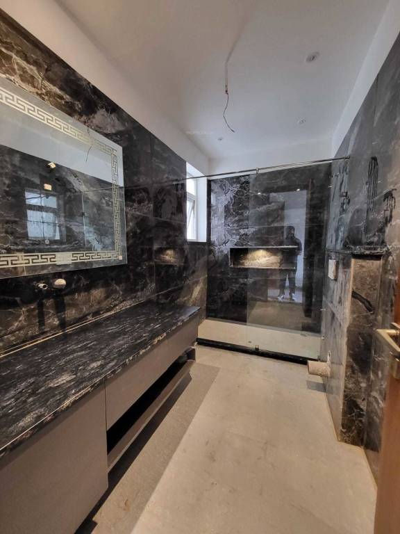  high end 465 sq yd Bathroom