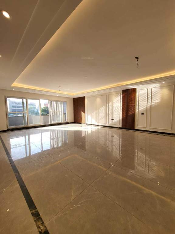  high end 465 sq yd Living Area