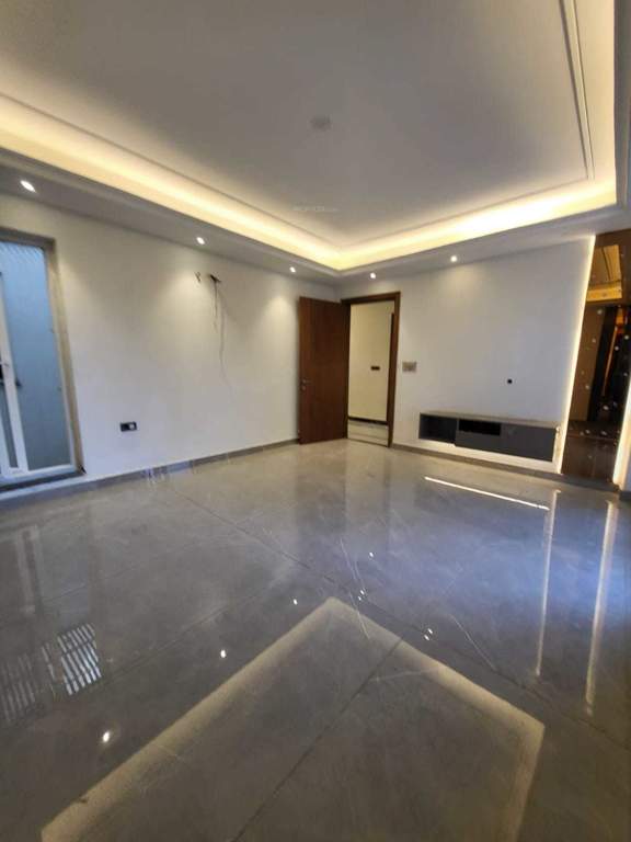  high end 465 sq yd Living Area