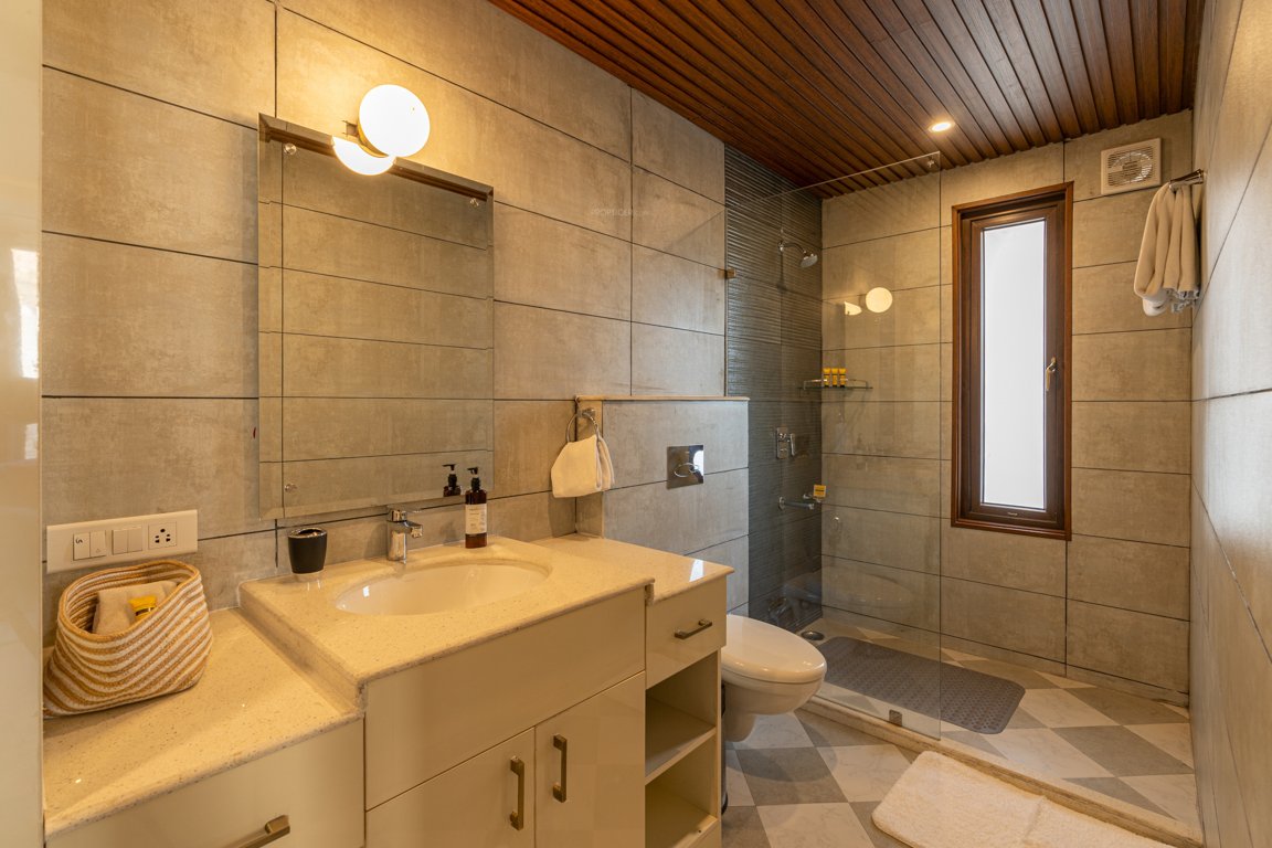  auramah valley shimla Bedroom