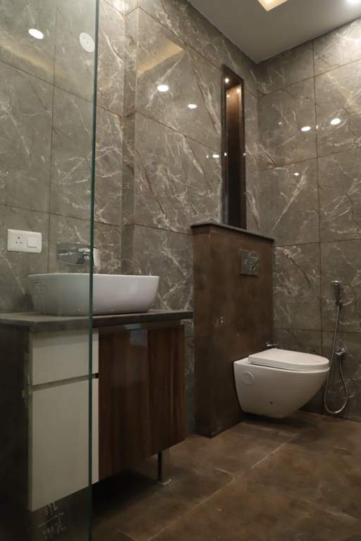  builders ultra luxury floor Bathroom