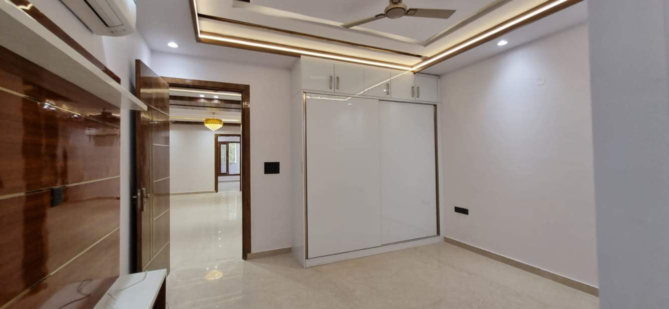  homes luxury floor Bedroom