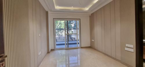  ultra-premium-floors Living Area