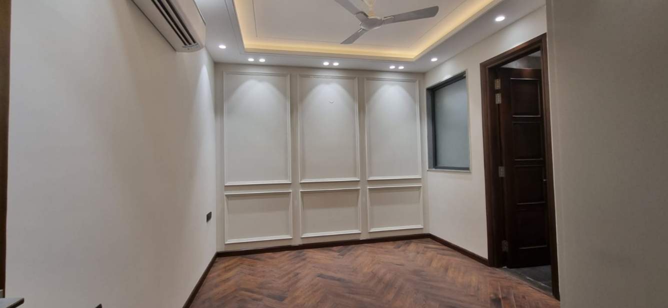  greenwood luxurious floor Living Area