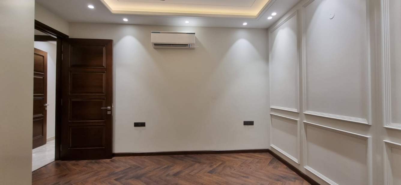  greenwood luxurious floor Living Area