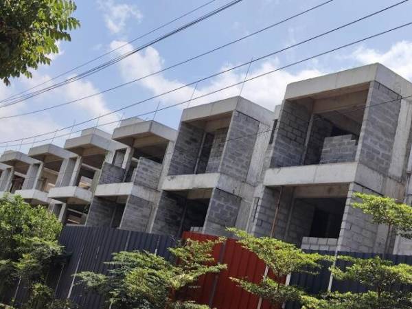  earthen-ambience Construction Status July-23