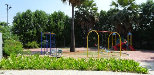  silver-park-15 Children's play area