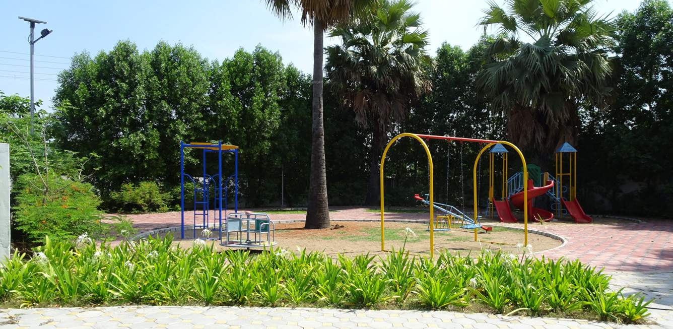  silver park 15 Children's play area