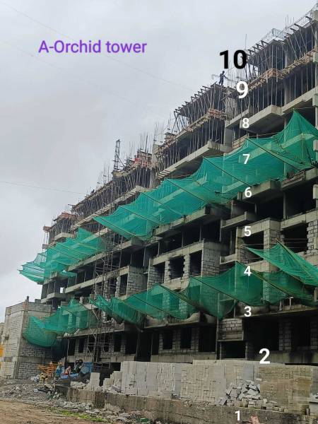  luxuria A Orchid Construction Status July-25