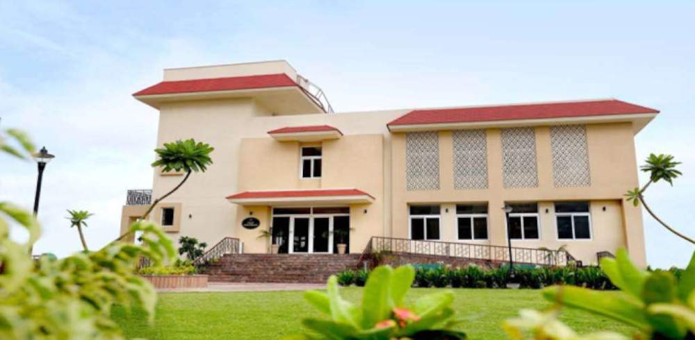  ashiana greens phase 6 Club House