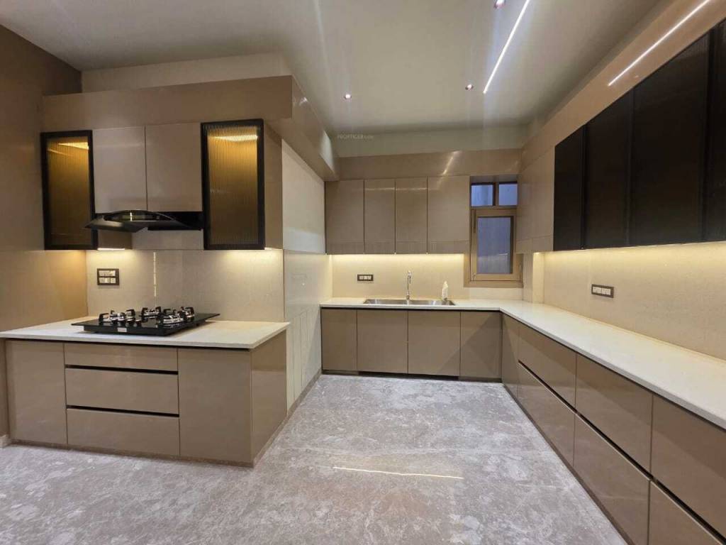  builder flats Kitchen