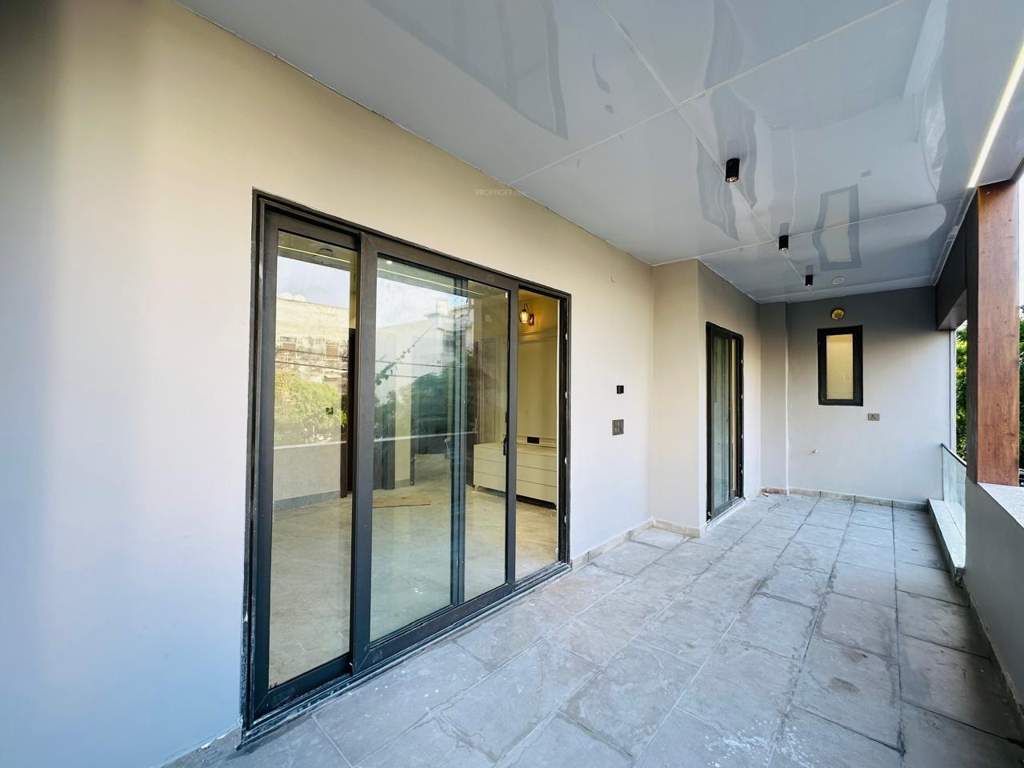  property finder Balcony