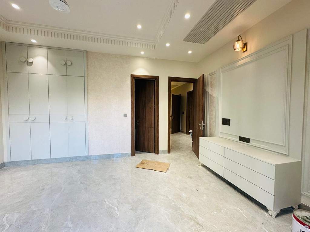  property finder Living Area