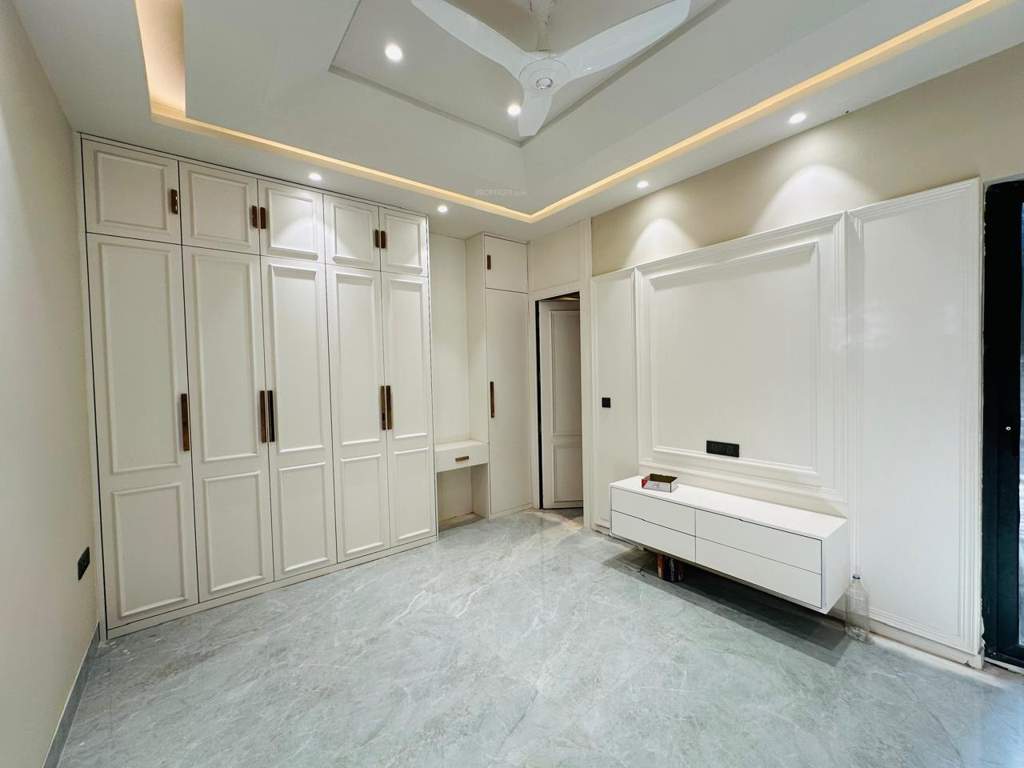  property finder Living Area