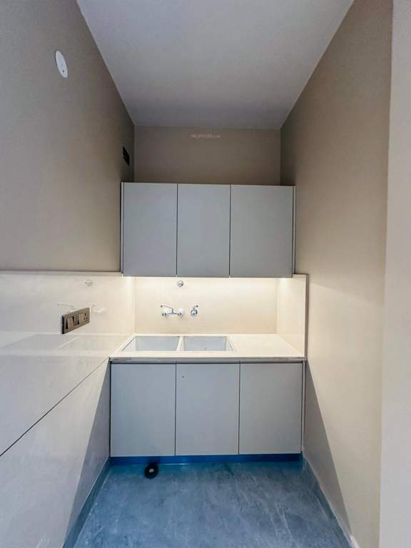  property finder Living Area