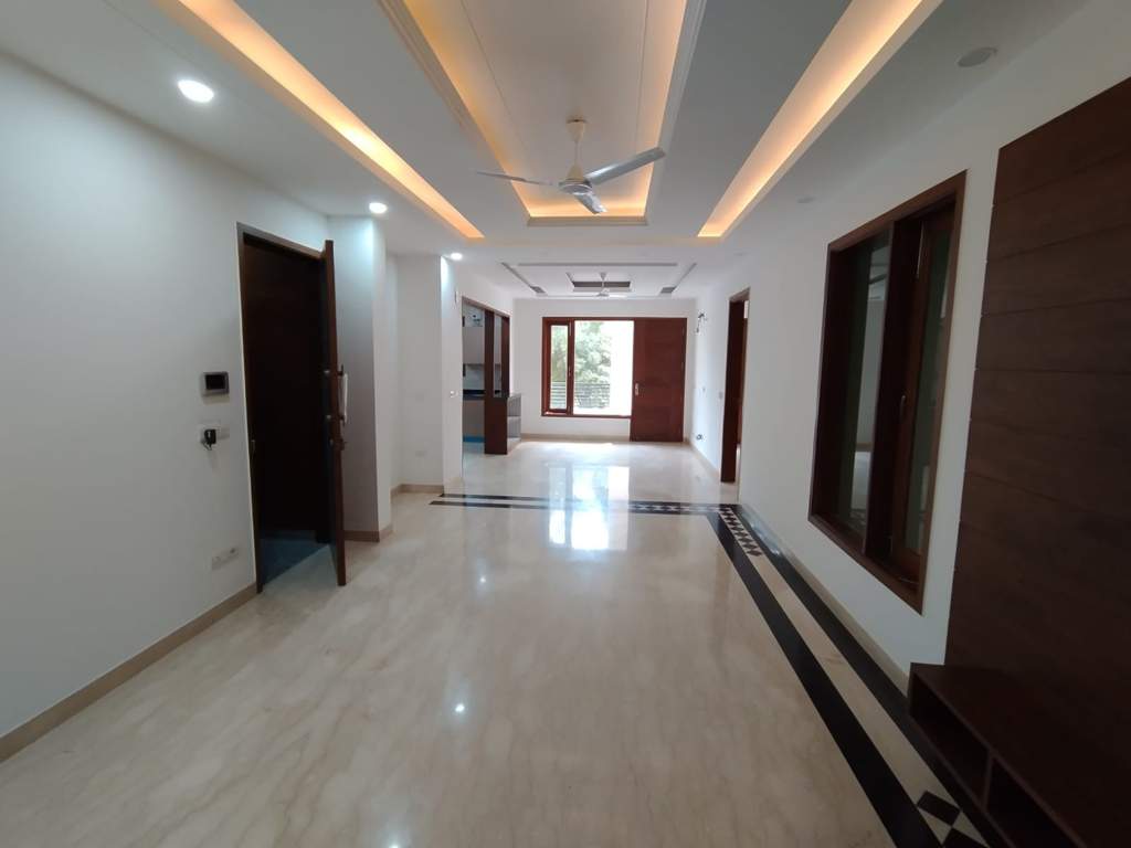  luxury builder floor 57 kuhad Living Area