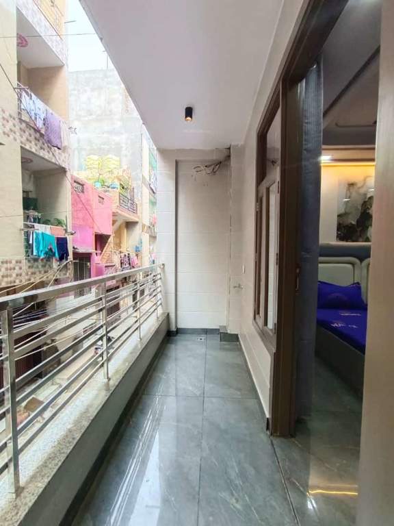 the grand society Balcony