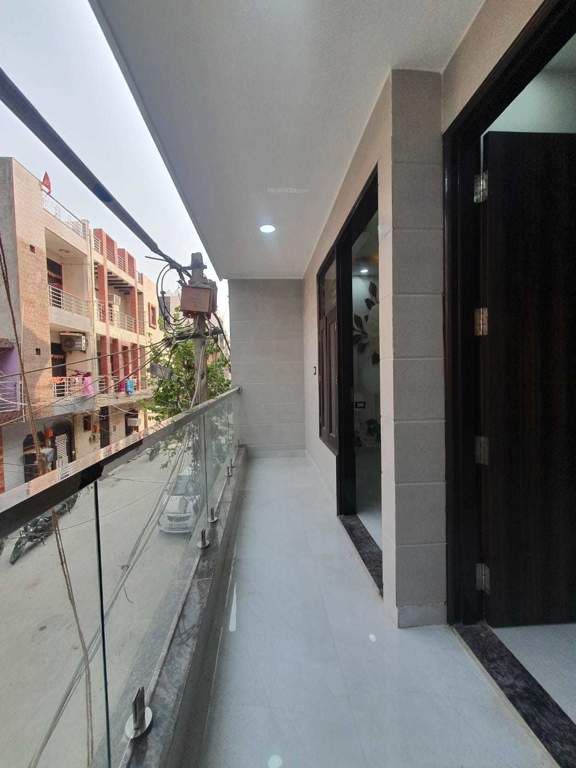 the grand society Balcony