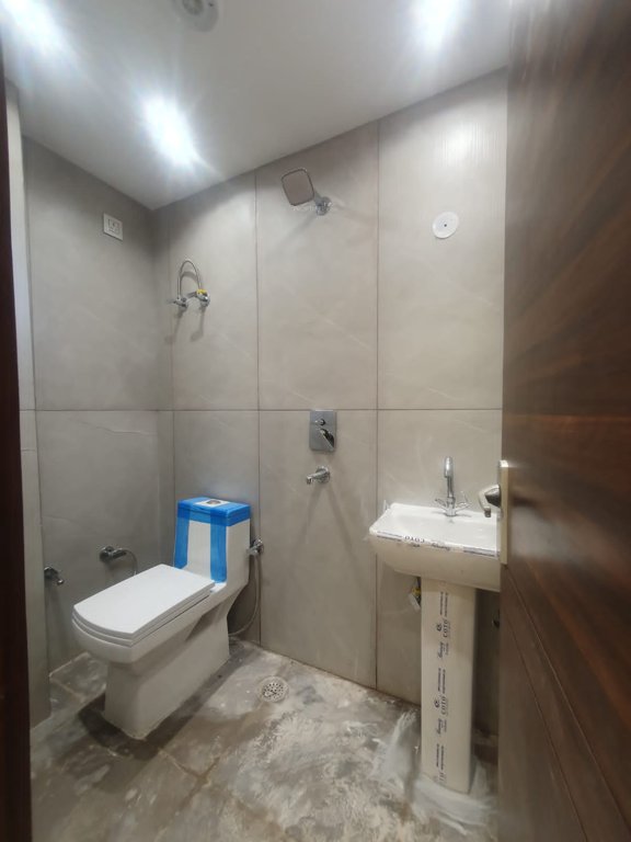  the trail apartments Bathroom