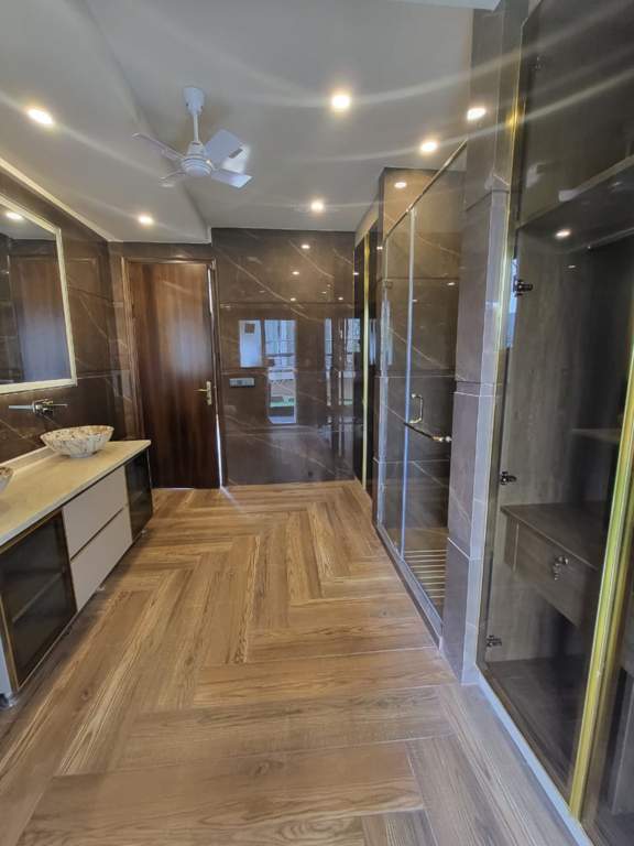  ultra luxury homes 1 Bathroom