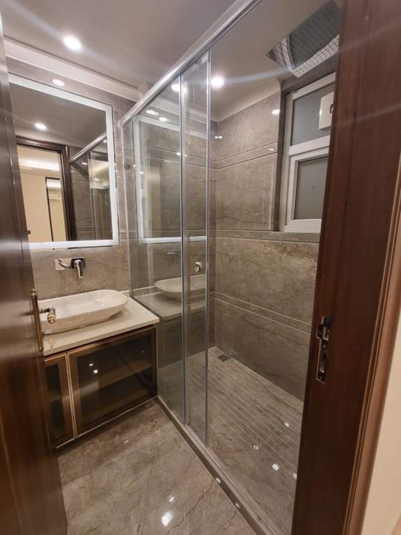  ultra luxury homes 1 Bathroom