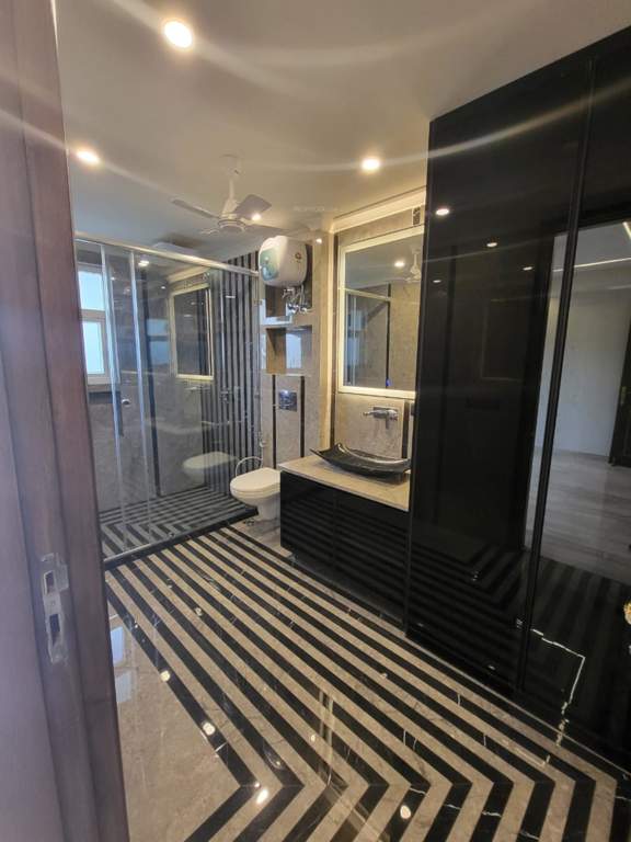  ultra luxury homes 1 Bathroom