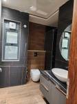  door-luxury-builder-floor-4 Bathroom