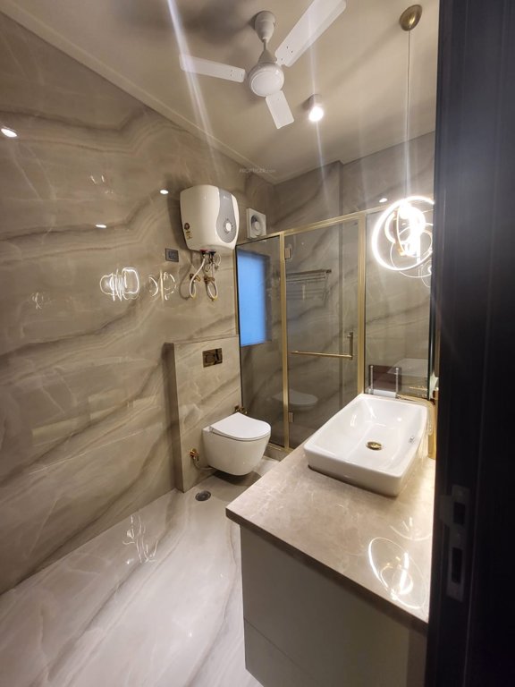  ultra luxury homes 3 Bathroom