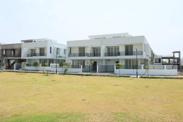 Landscaped Gardens amenities of Mahalaxmi City