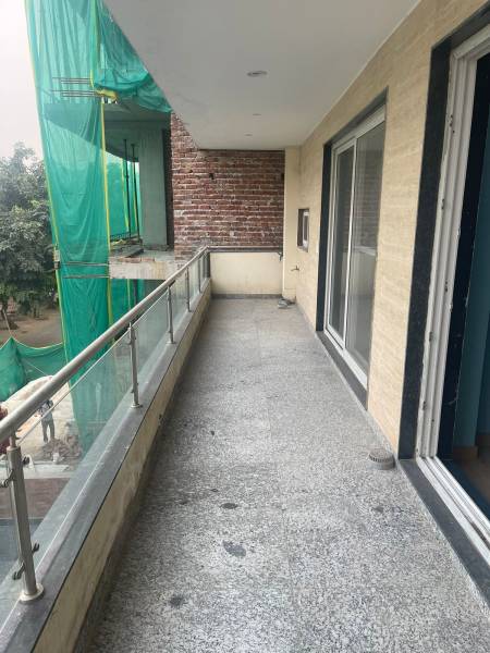  homes-luxury Balcony