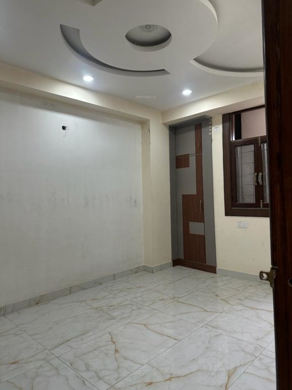  aura home Living Area