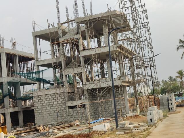 Sowparnika Life On The Green