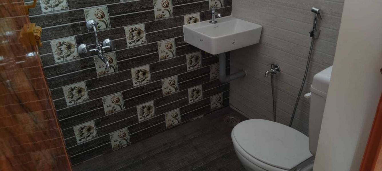  fairland township Bathroom