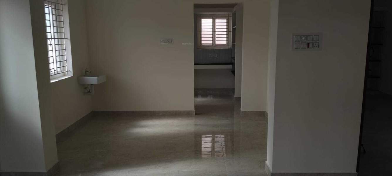  fairland township Living Area