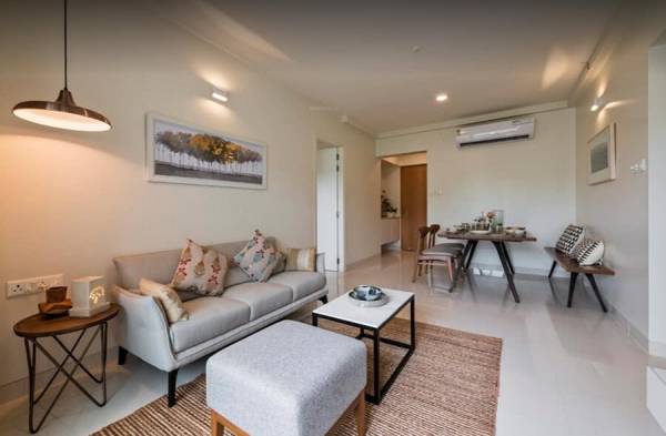  hillside Living Area