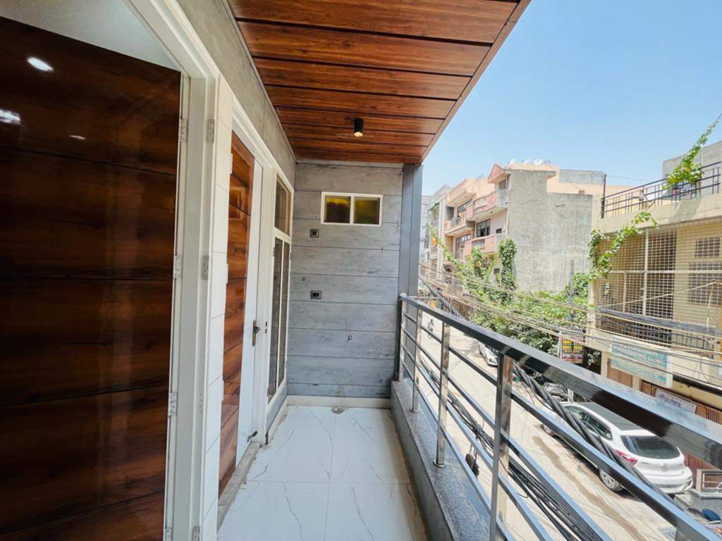  smart luxury homes Balcony