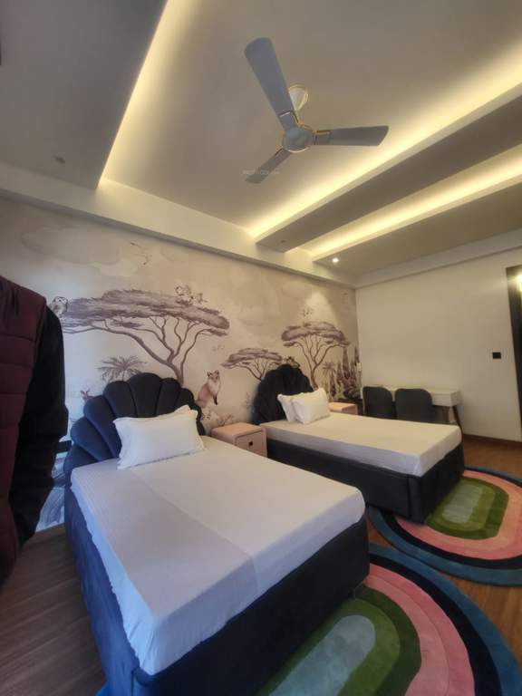  luxury builder floors 16 Bedroom