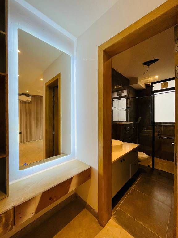  luxury builder floors 17 Bathroom