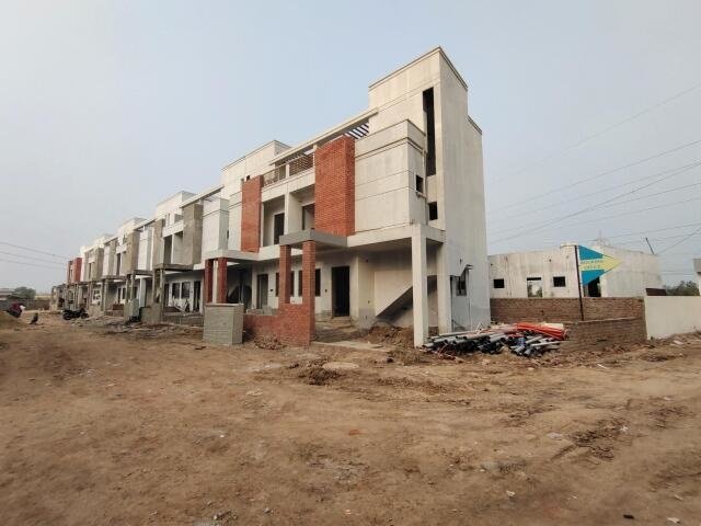 aarana luxuria Aarana Luxuria Construction Status Dec 24