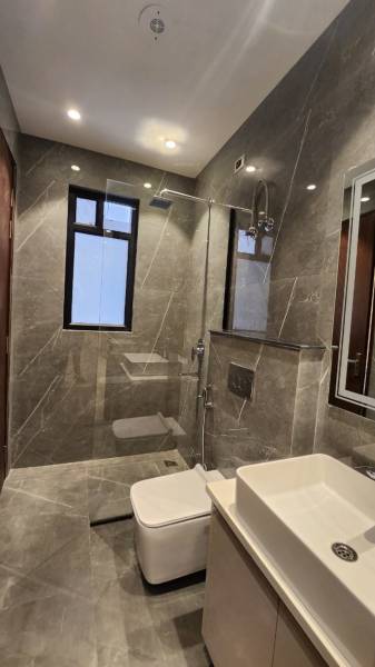  luxury-builder-floors-19 Bathroom